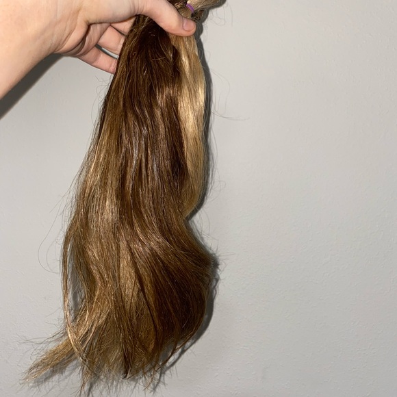18” Handtied Extension Wefts - Picture 4 of 4